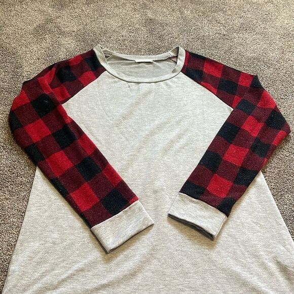 12PM by MON AMI women’s Red RAGLAND plaid sleeves sweatshirt / top / grey Large - Picture 5 of 10